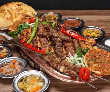 ÜsttaD Karışık Kebap