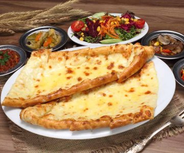 Kaşarlı Pide
